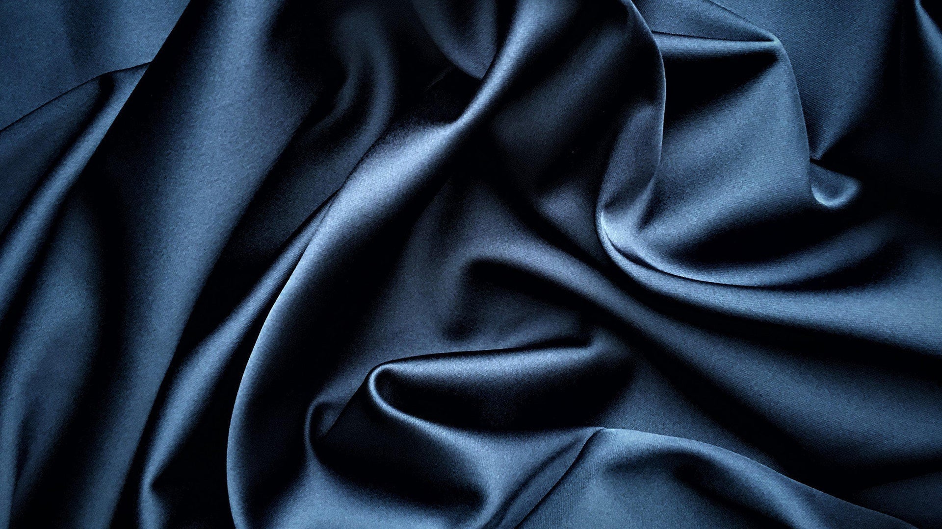 The Pros and Cons of Choosing Satin for Your Evening Dress