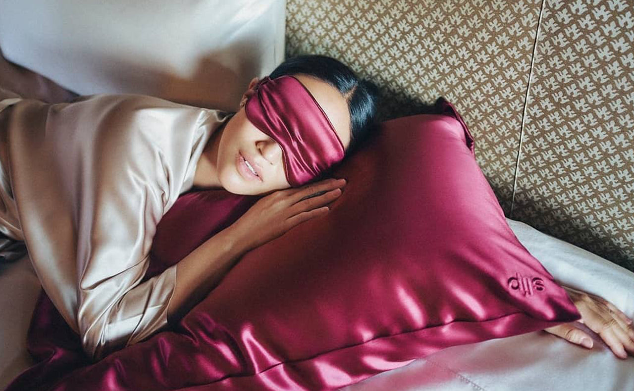 Is It True That Silk Pillowcases Are Better for Your Skin?