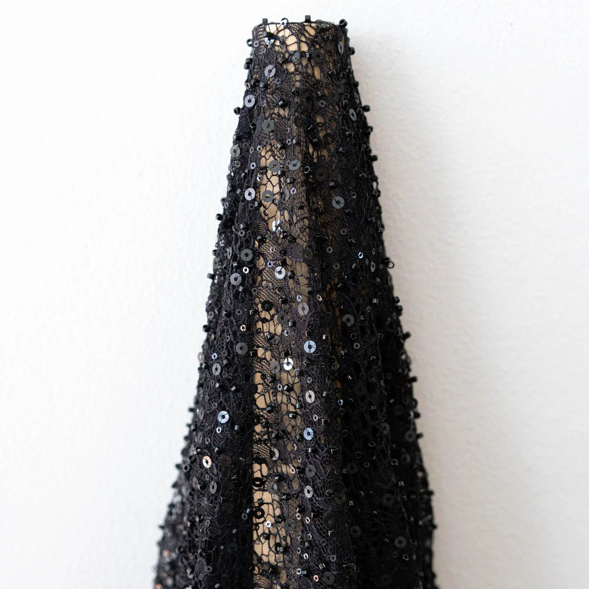 Beaded Scalloped Leavers Lace (1684BD) - Black