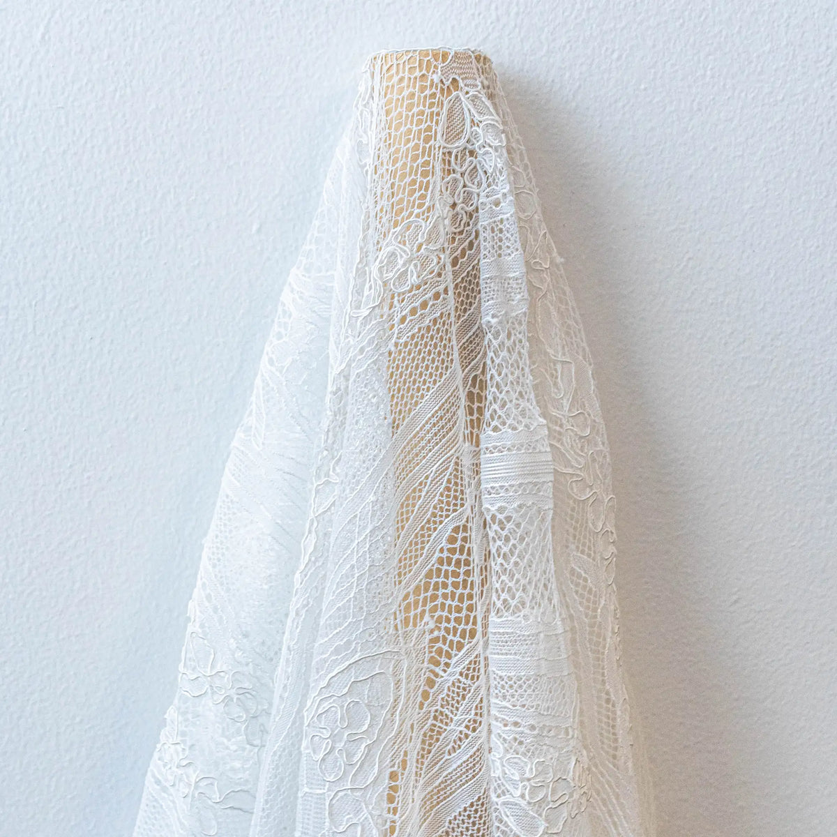 Ornate Floral Corded Lace (1685) - Ivory