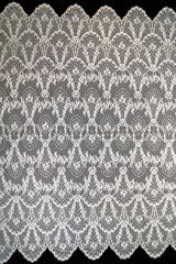 Cascading Arch Chantilly Lace (1679) - S. Ivory