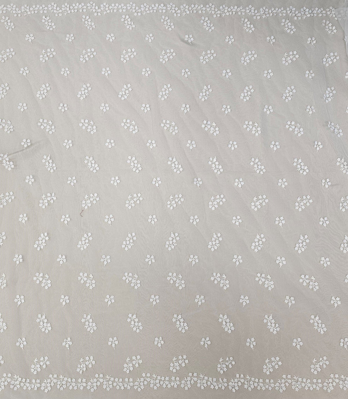 3D Petal Floral Tulle (LV13209) Ivory