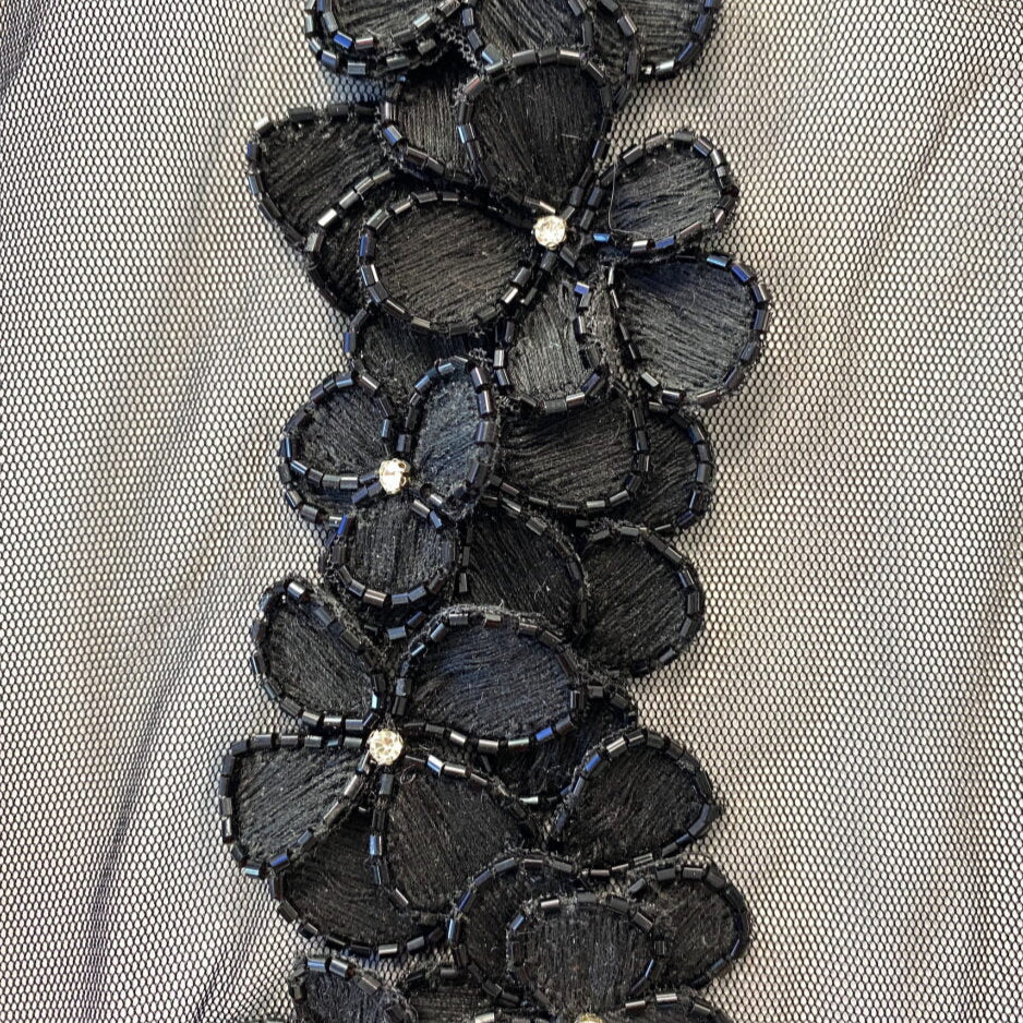 Black Border Trim — a decorative bordered trim