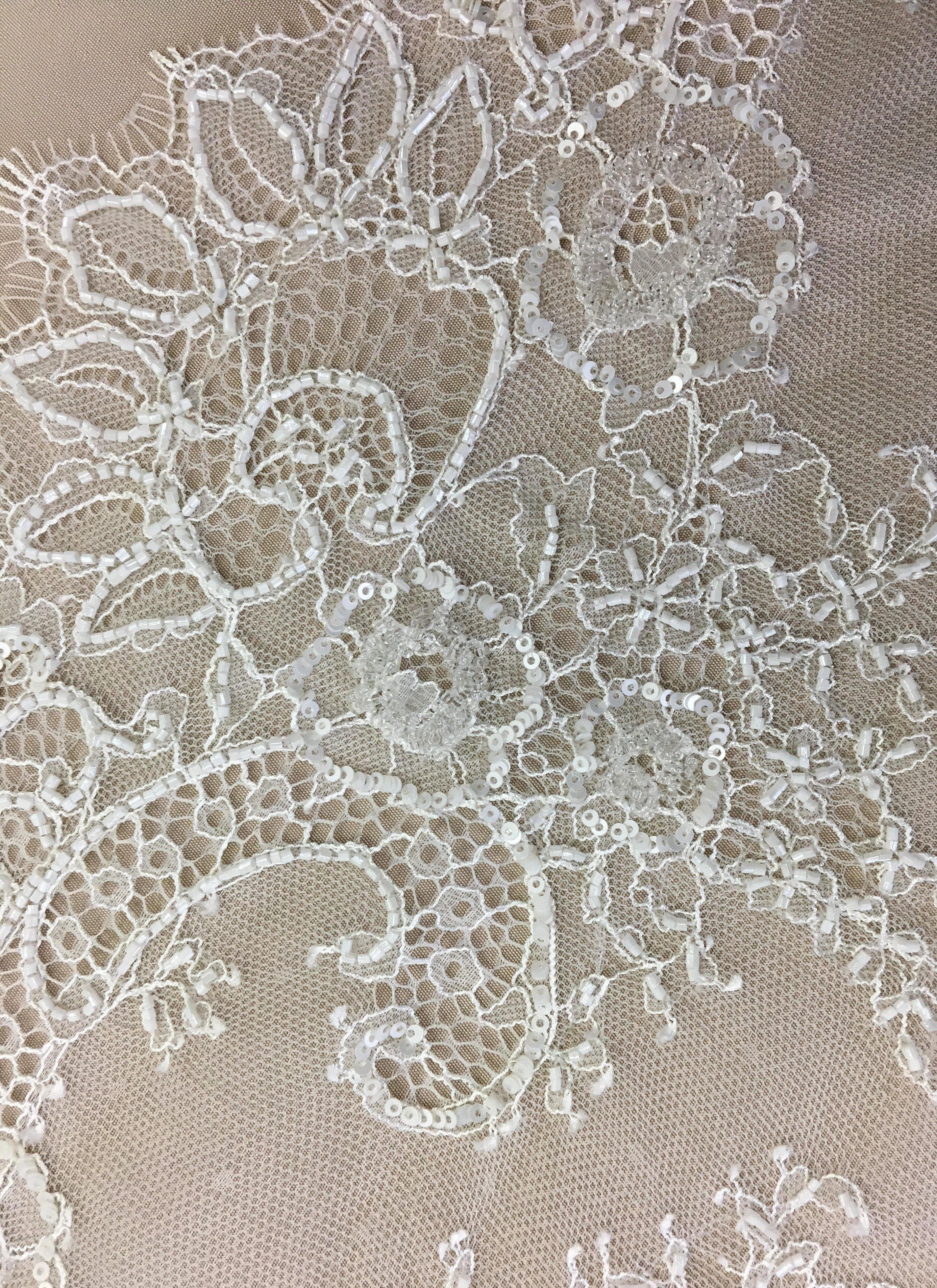 Light Ivory Beaded fine lace trim — featuring scalloped edges, eyelash detail and floral motifs, in nylon, 34cm wide