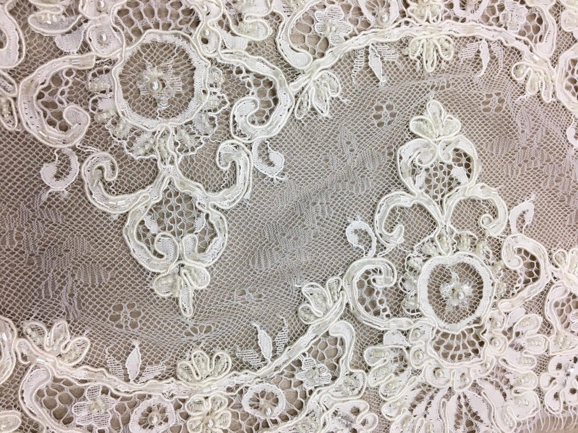 Ivory Beaded Lace Trim — featuring scalloped edges, eyelash detail and floral motifs, in nylon and viscose, 25cm wide