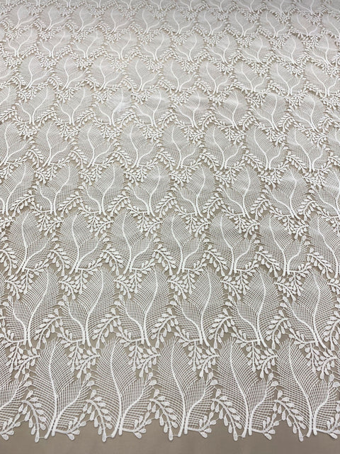 Leafy Guipure Lace (1640) Ivory