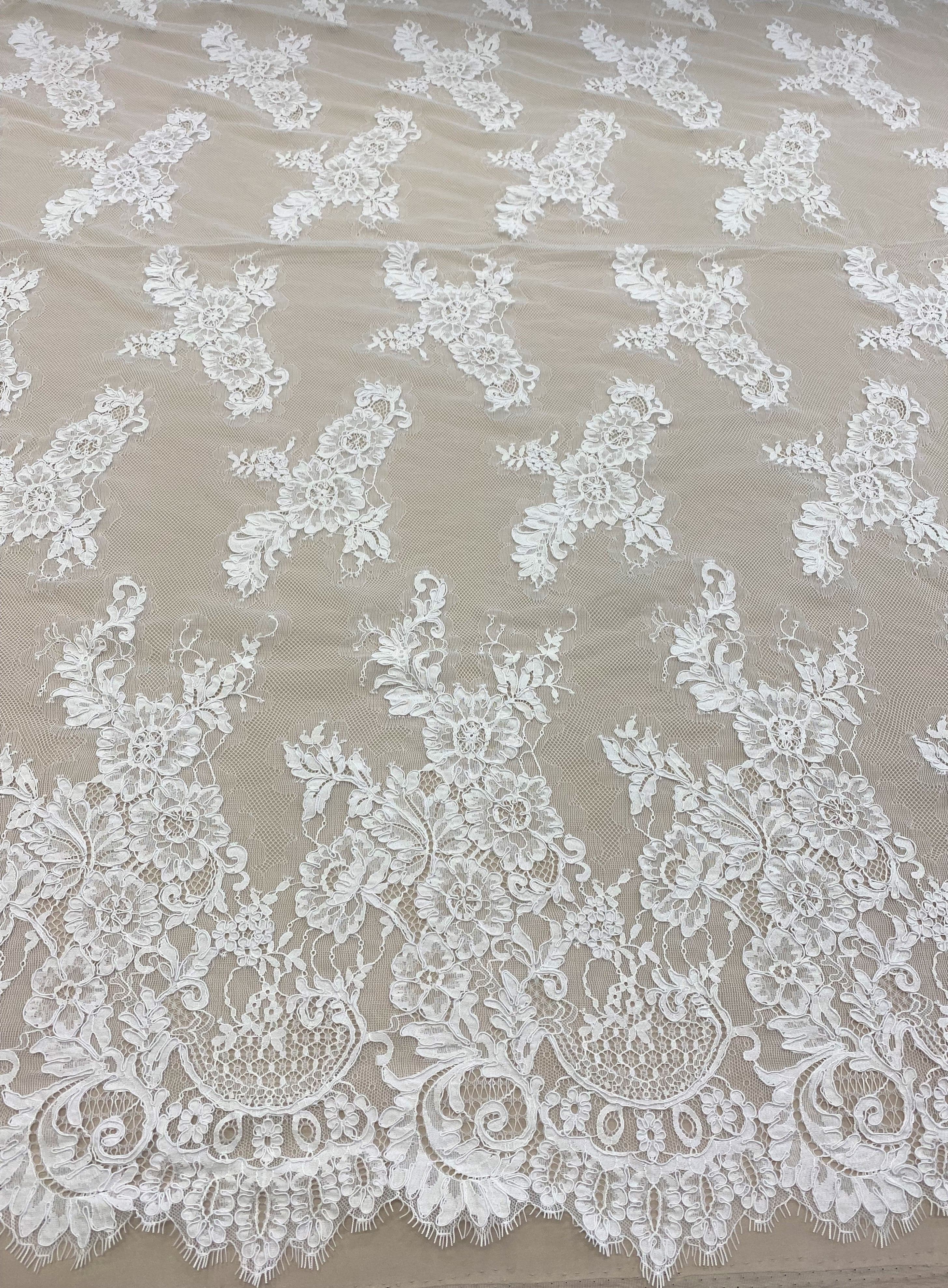 White Corded Floral Lace — featuring scalloped edges, eyelash detail and floral motifs, in nylon, 140cm wide