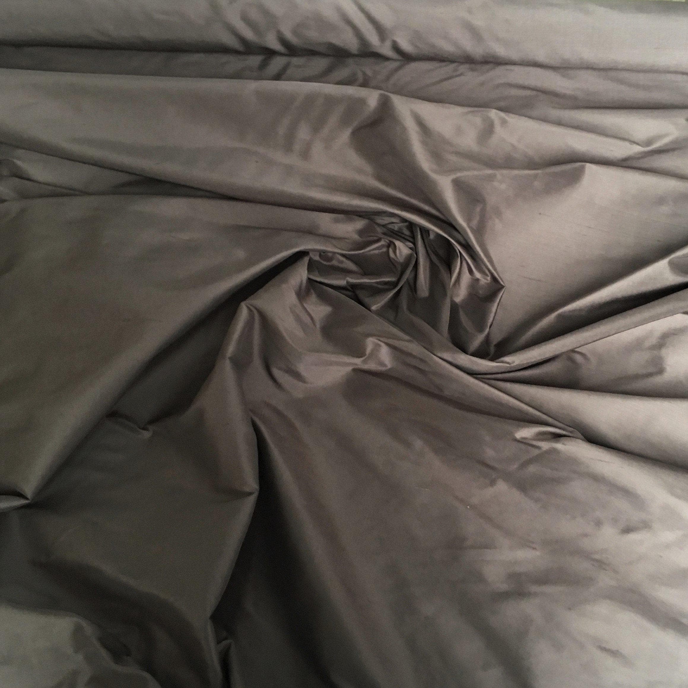 Dupion 394/Licorice - DIS