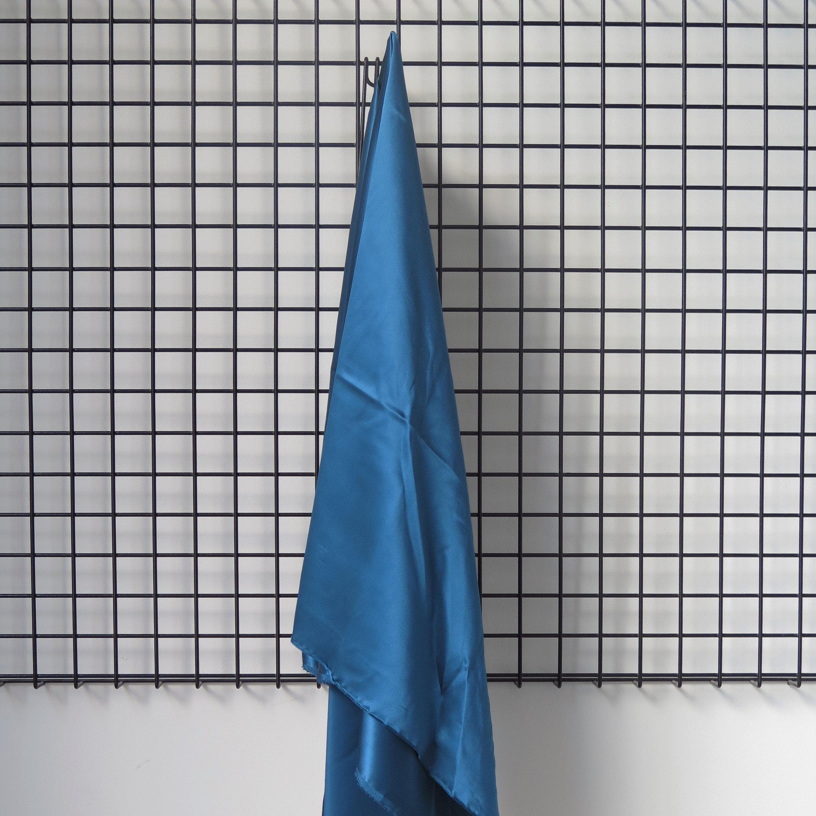 Peacock Sandwash Satin — lightweight and soft with a smooth luster satin finish, 100% mulberry silk, 140cm wide