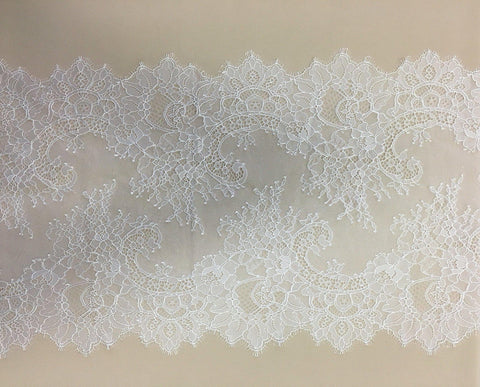 Remnant Fine lace trim (1294t) White