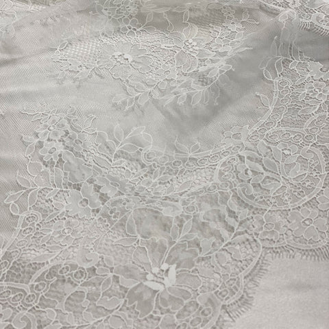 Remnant Fine floral lace 1323 Ivory