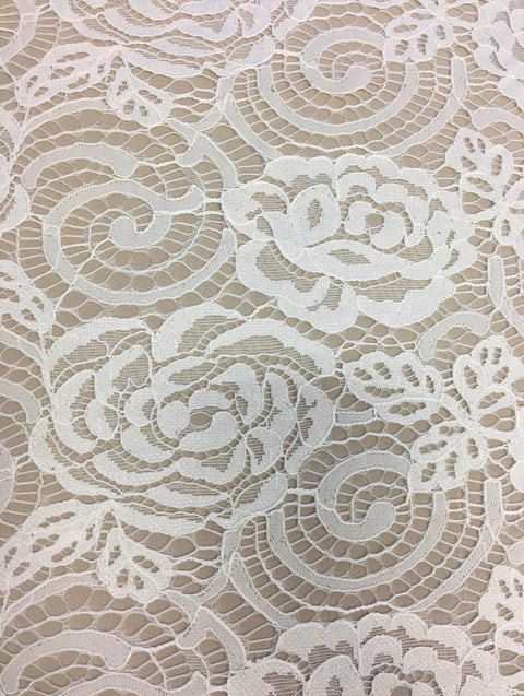 Remnant Fine Rosette Lace (1476) Ivory