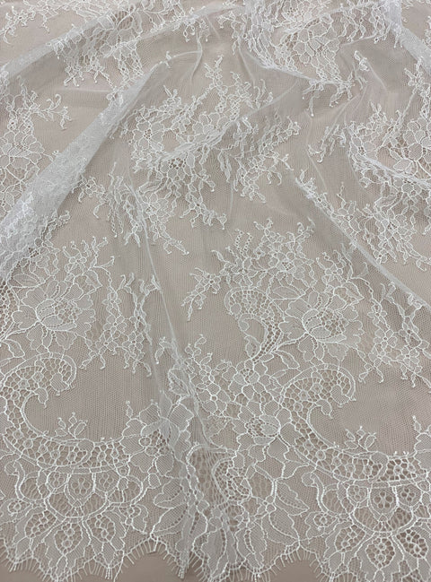 Remnant Fine floral lace (1650) White