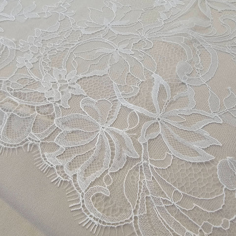 Remnant Fine floral lace (1658) Ivory