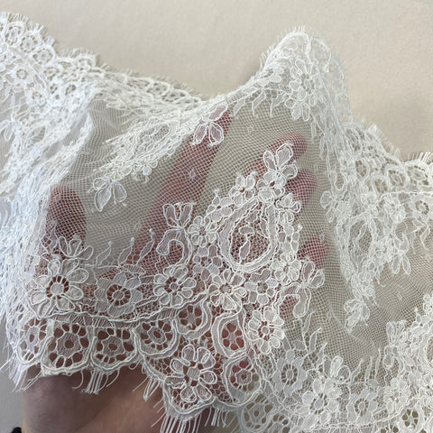 Fine Corded Lace Trim (1671T) Mid Ivory