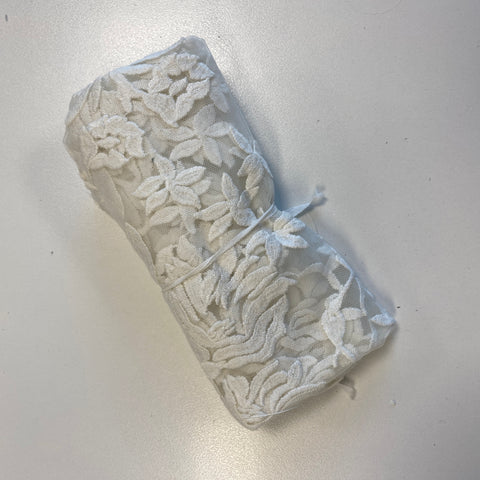 Remnant Embellished 3-D Floral Design (Lv10331) Ivory