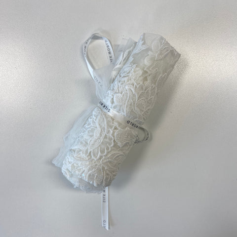 Remnant Floral Embroidered tulle (VJ12B064) Ivory