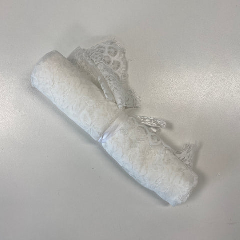 Remnant Fine floral lace (1659) Ivory