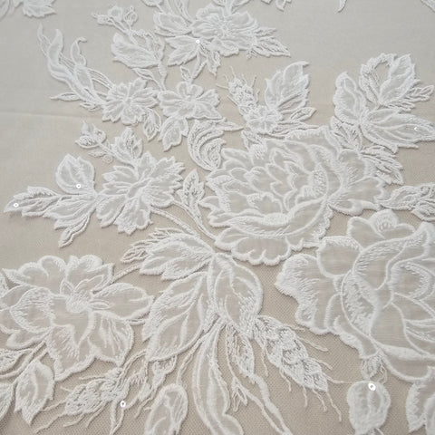 Remnant Floral Embroidered tulle (VJ12B064) Ivory