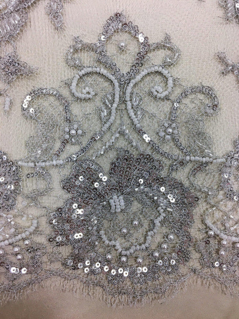 Fine Chantilly Lace Trim (1131bt) Silver