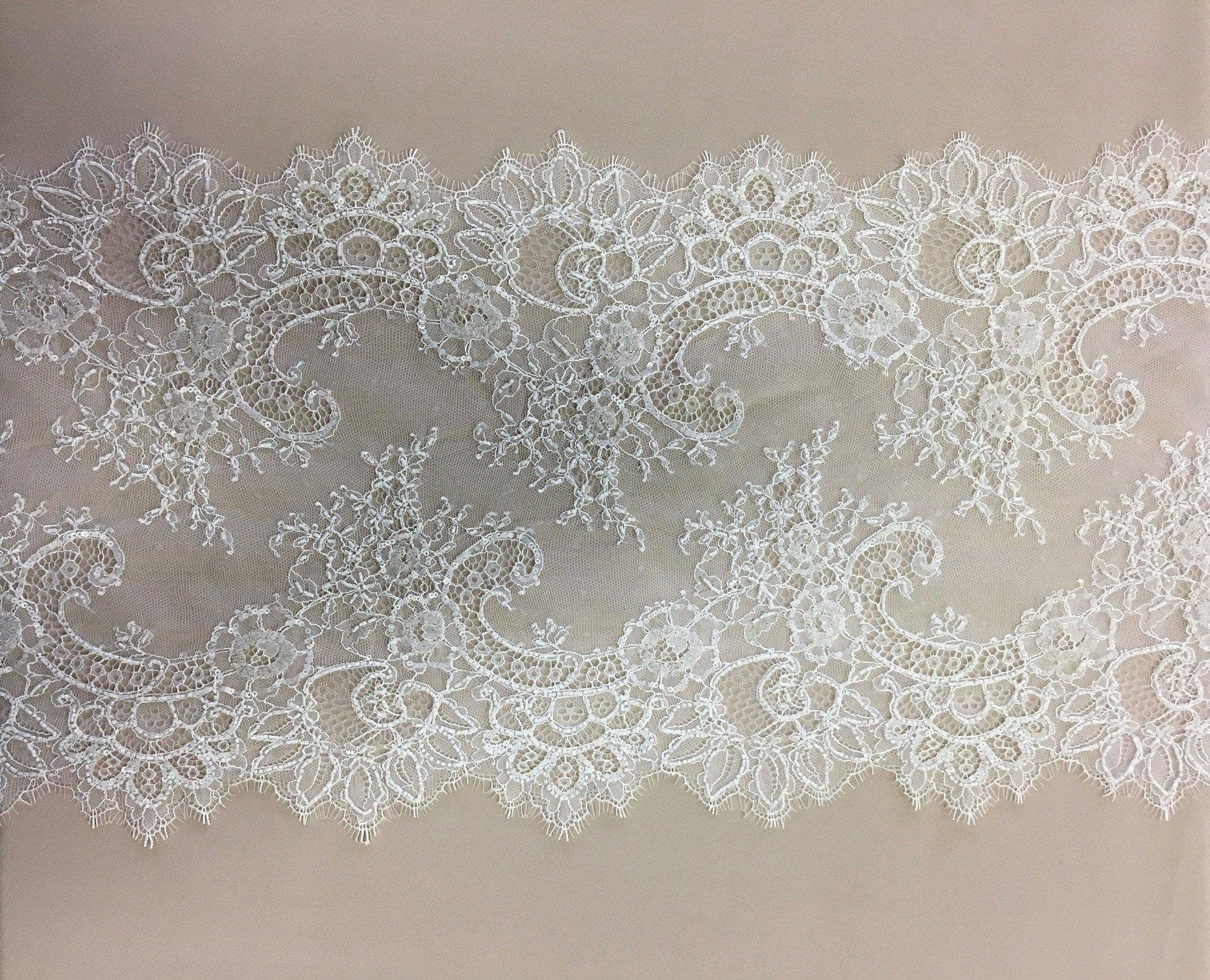 Light Ivory Fine lace trim — featuring scalloped edges, eyelash detail and floral motifs, in nylon, 34cm wide