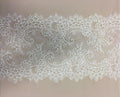Fine lace trim (1294t) Light Ivory