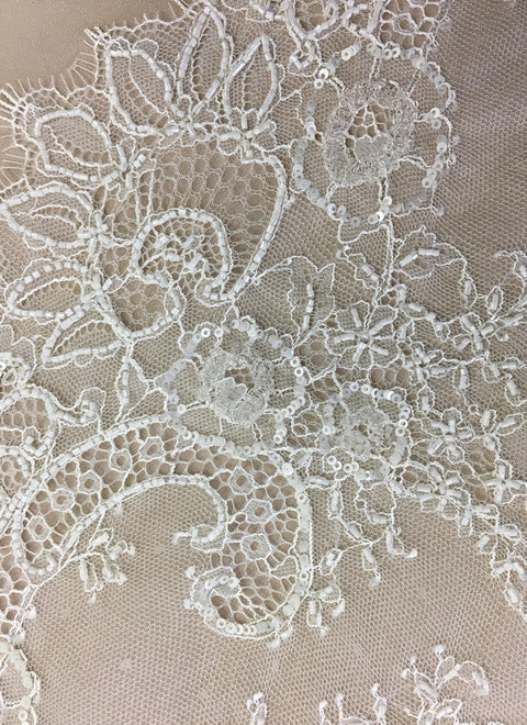 Beaded fine lace trim (1294bt)L. Ivory