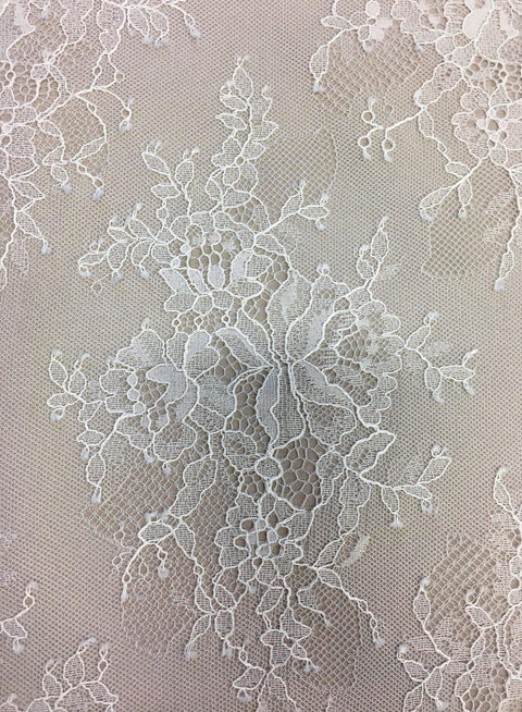 Fine lace (1353) Ivory