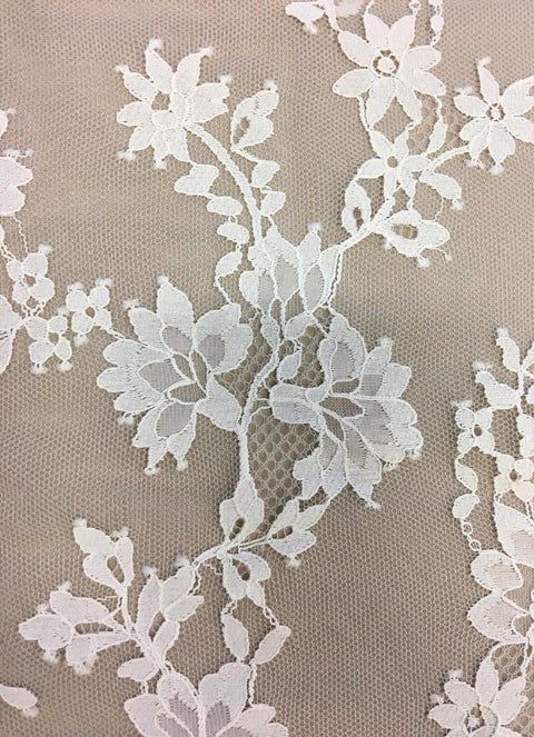 Fine lace (1375) Ivory