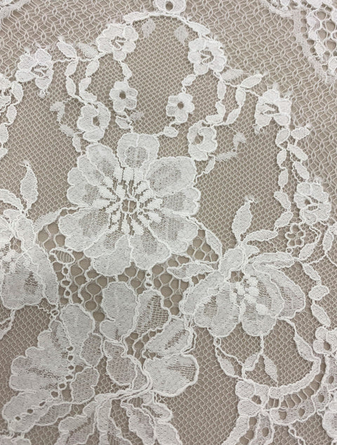 Fine Floral Lace (1581) Ivory