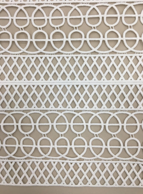 Linear Guipure Lace (1622) Ivory