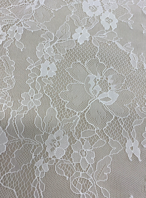 Fine lace (1642) Ivory