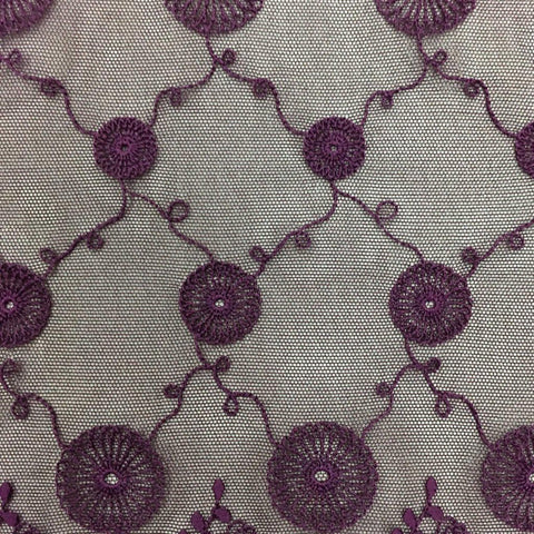 Circular embroidered tulle (KR6148) Grape