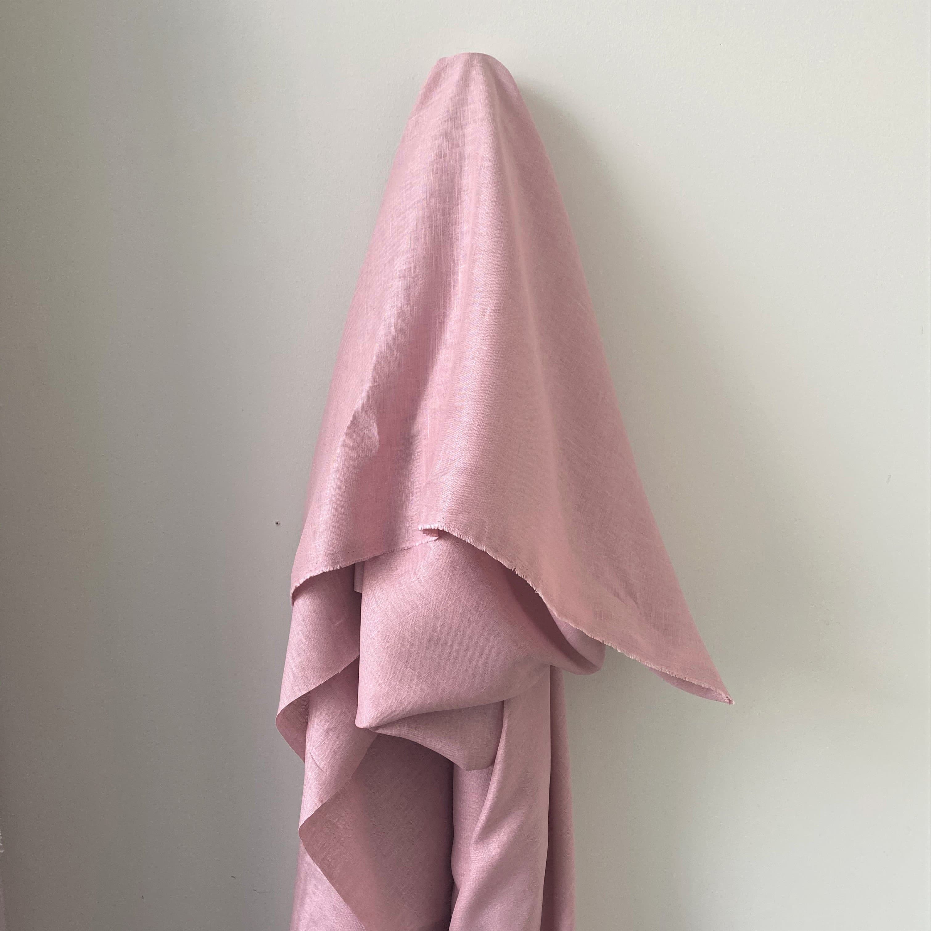 Dusty Pink Linen — mid-weight plain-weave linen with a slightly crisp handle that softens with wear, 100% linen, 135cm wide