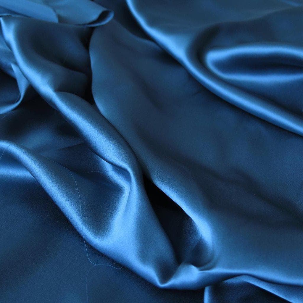 Peacock Sandwash Satin — lightweight and soft with a smooth luster satin finish, 100% mulberry silk, 140cm wide